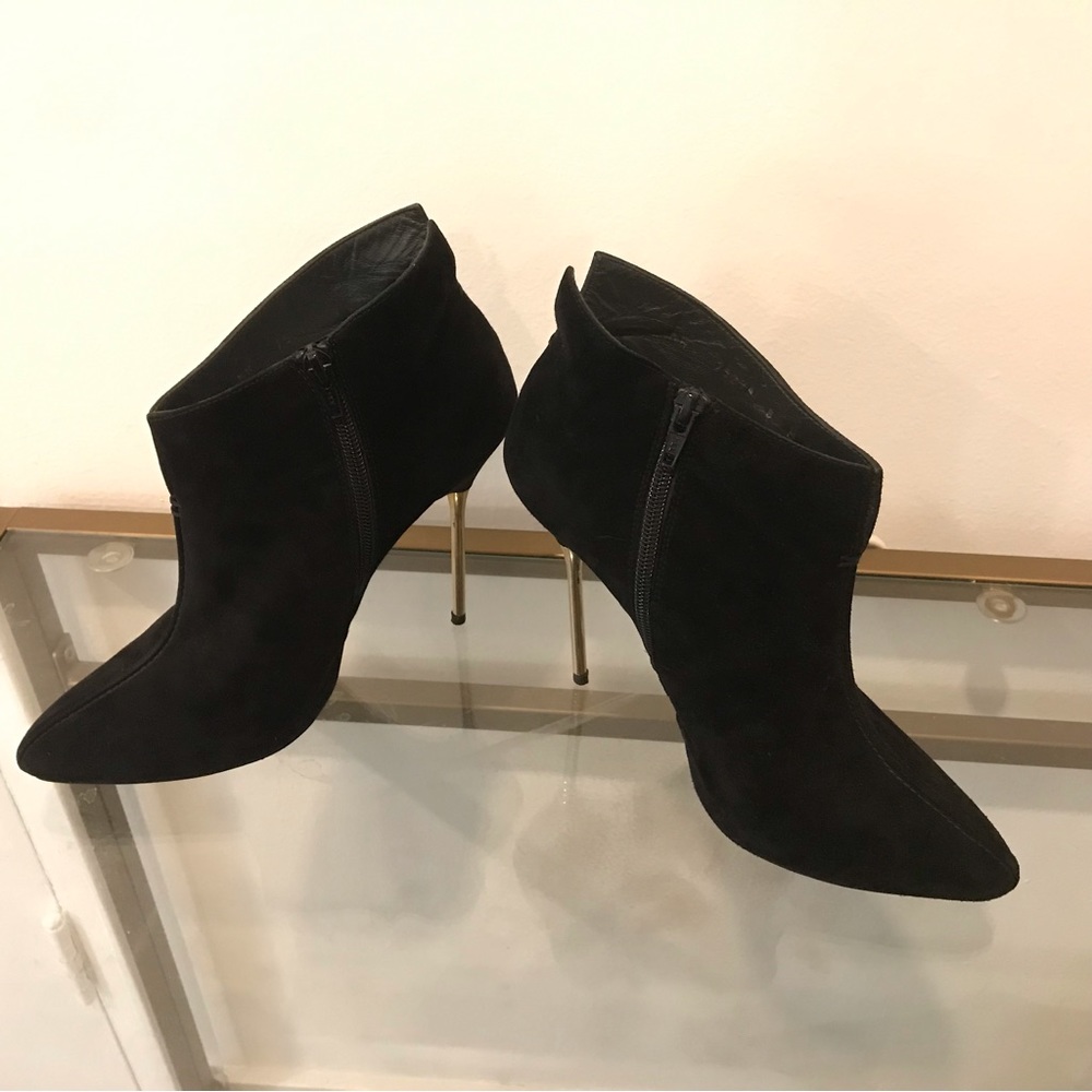 NEW Women's Stuart Weitzman Ankle Booties in Black Suede w Metallic Heel